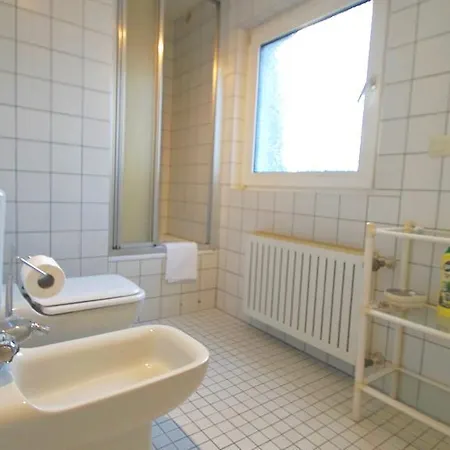 Gl 234 דירה ברגיש גלאדבך